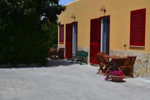 Bed & Breakfast «Nike B&B», San Foca