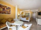 Deluxe Junior Suite Pool Side
