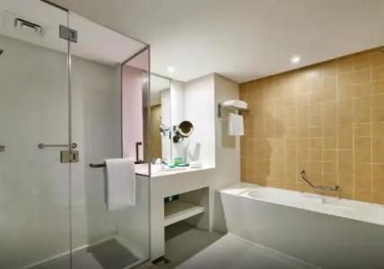 Ramada & Suites by Wyndham Dubai JBR - 114