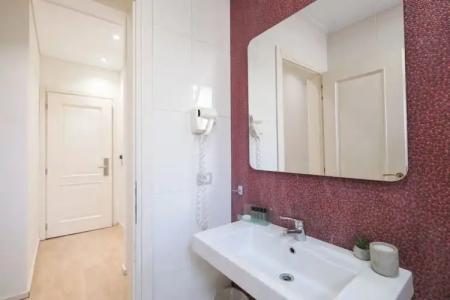 Golden City & Spa - 101