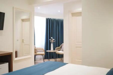 Golden City & Spa - 134