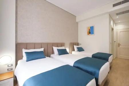 Golden City & Spa - 118