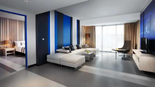 Amari Buriram United - 4