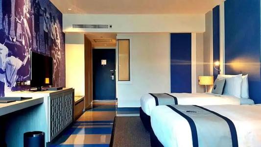 Amari Buriram United - 7