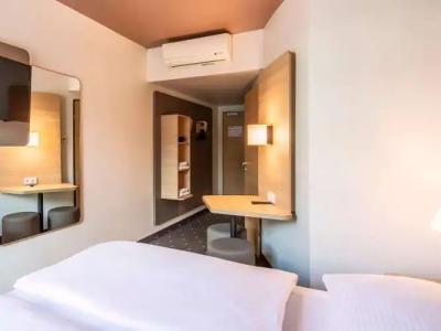 B&B Nürnberg-Hbf - 36