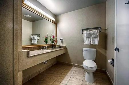 Best Western Surf City - 41