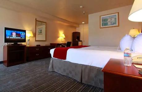 Best Western Surf City - 42