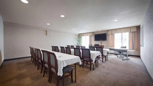 Best Western Surf City - 17