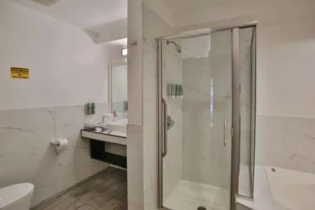 Best Western Surf City - 9