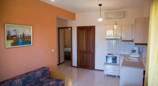 Elena Apartments & Studios - 3