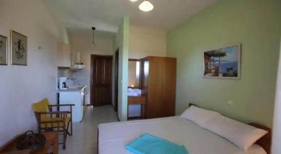 Elena Apartments & Studios