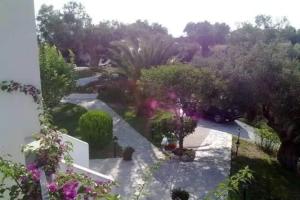 Zephyros Apart-hotel, Polykhrono