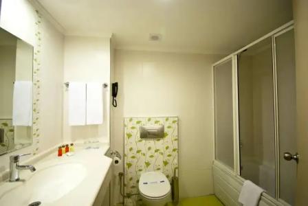 MG White Lilyum - 33