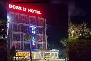 Boss 2 Hotel, Eceabat