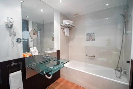 Petit Palace Marques Santa Ana - 36