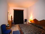 Standard Double room with partial sea view