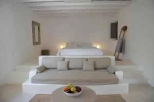 Onar Andros, Andros