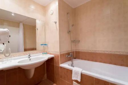 DIT Evrika Beach Club - All Inclusive - 8