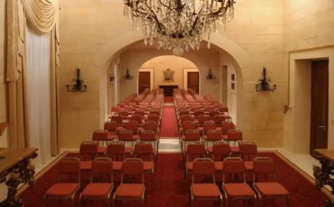 AX The Victoria - 17