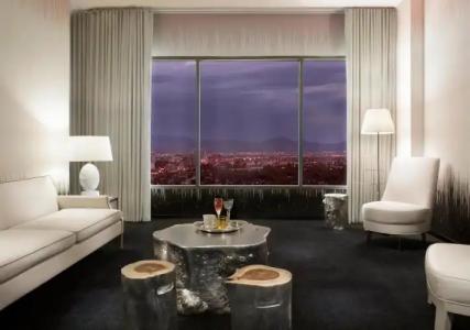 SAHARA Las Vegas - 7