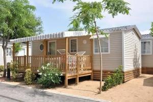 Camping Sunissim La Masia By Locatour, Blanes