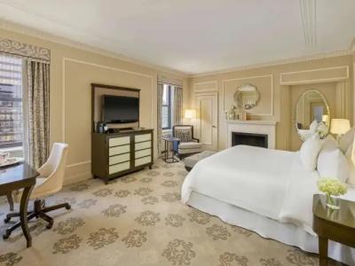 Fairmont Vancouver - 33