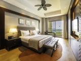 Swim Up Suite