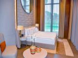 6 Bedrooms Royal Cottage