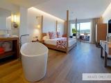 Suite with garden view