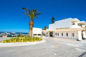 Adele Beach Hotel, Adelianos Kampos