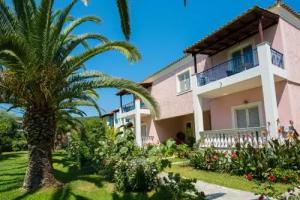 Three Stars Beach Hotel