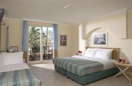 Club Resort Atlantis - 100