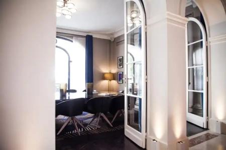 Hôtel Vernet Champs Elysées Paris - 17