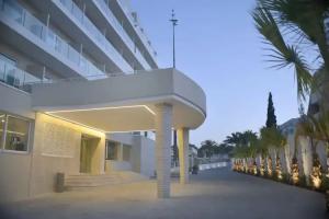 Sunrise Gardens Aparthotel, Protaras