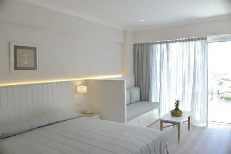 Sunrise Gardens Aparthotel - 2