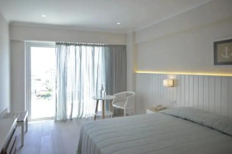 Sunrise Gardens Aparthotel - 3