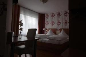 Hotel Linden, Knullwald