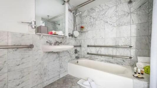 Warwick Allerton Chicago - 62