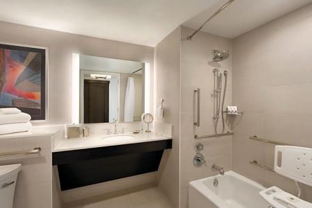 Swissotel Chicago - 64