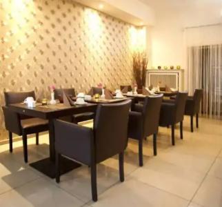 Cara Vita Cologne - 22