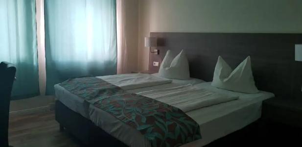 Cara Vita Cologne - 4