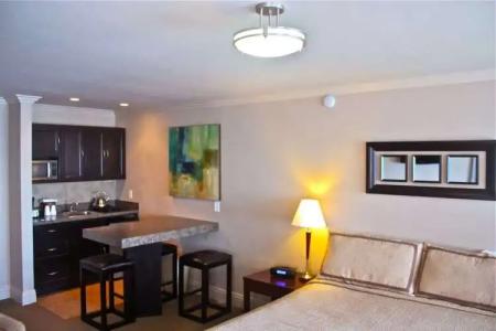 Laguna Surf Lodge - 2