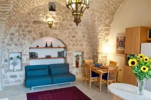 Artist Quarter Guesthouse B&B, Safed