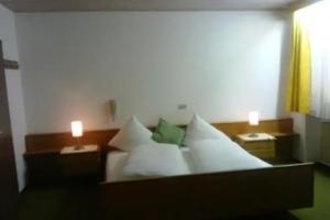 Chalet Kristall - Dolomites Garden Chalet, Pfalzen
