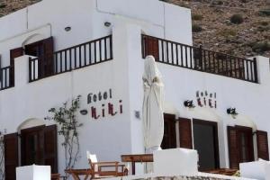 Kiki Hotel, Kamarai