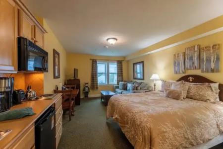 Seneca - Snowshoe - 81