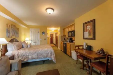 Seneca - Snowshoe - 82