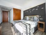 Single room with balcony and with city view