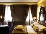 Double Junior Suite on the Side Canal