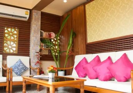 Bangtao Varee Beach - 2